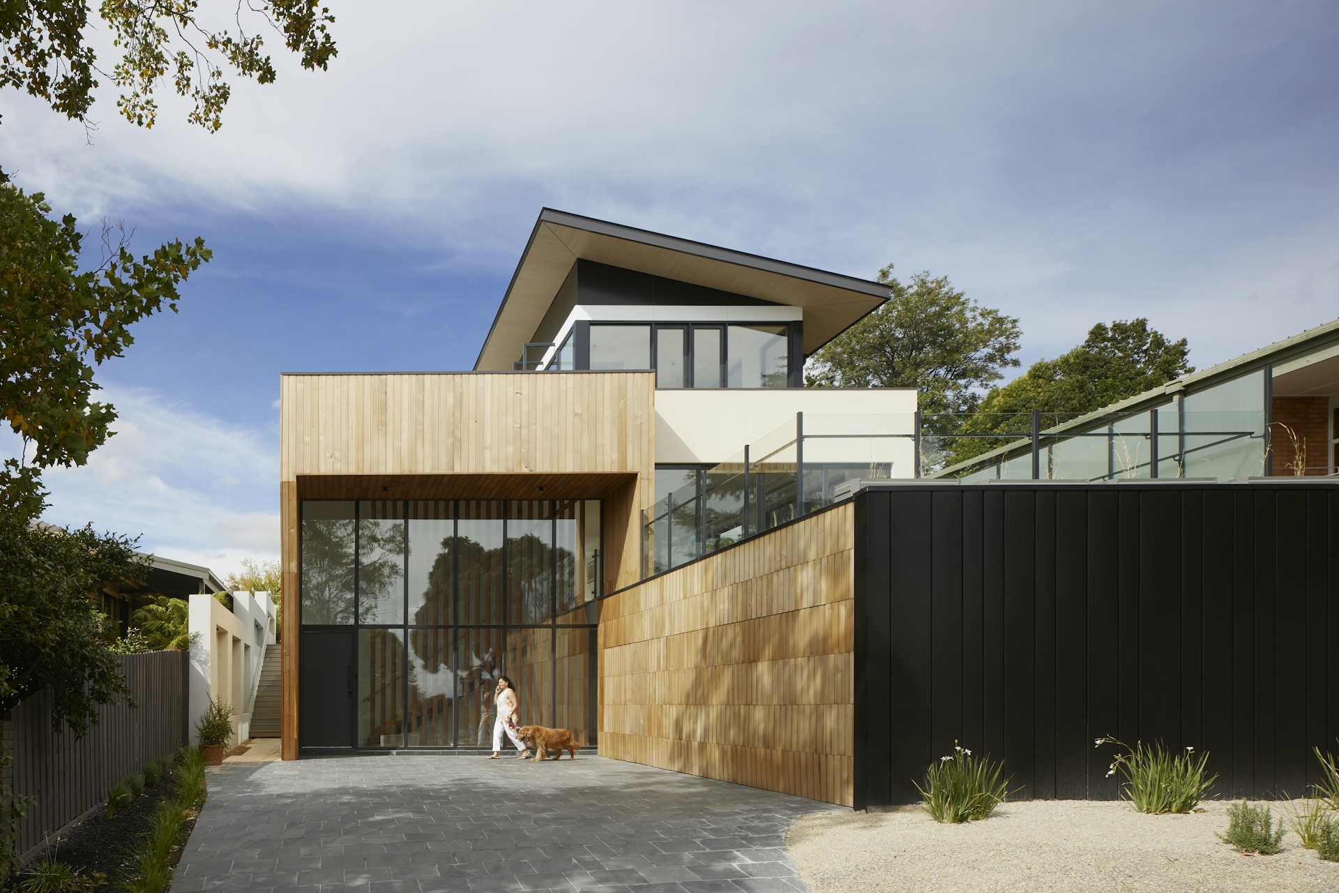 Sustainable Luxury Living: Eco-Friendly Features in High-End Properties